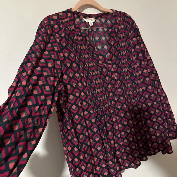 Terra & Sky Women's 1X Blouse Pink Geometric Design V-Neck Long Sleeve Button Up - Picture 2 of 11